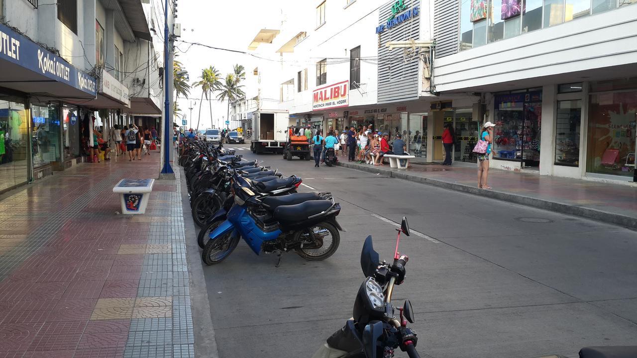 San Andres Vive Paradise Habitaciones Con Bano Privado A 80Mts De La Playa Principal Kültér fotó