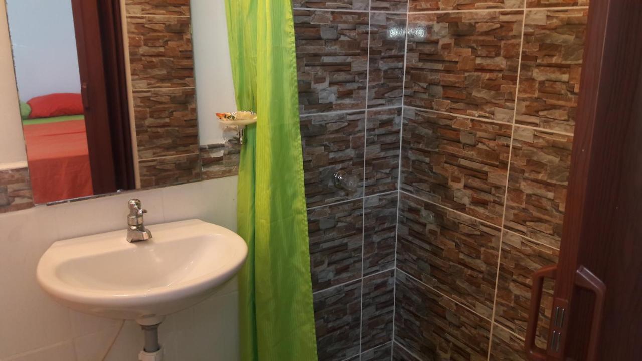 San Andres Vive Paradise Habitaciones Con Bano Privado A 80Mts De La Playa Principal Kültér fotó